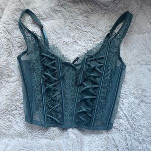 NWT VS Unlined Lace-Up Corset Top